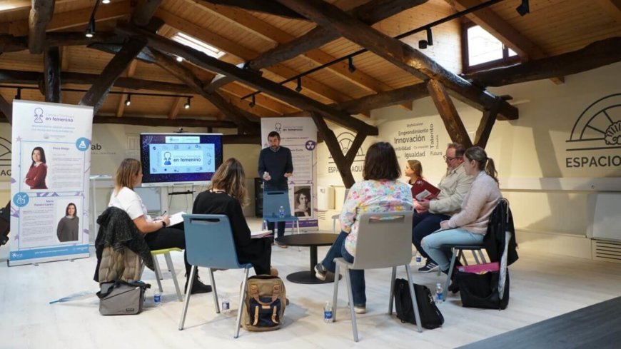 Arranca la 5ª edición del proyecto ‘Ciencia y Tecnología en Femenino’ Arranca la 5ª edición del proyecto ‘Ciencia y Tecnología en Femenino’