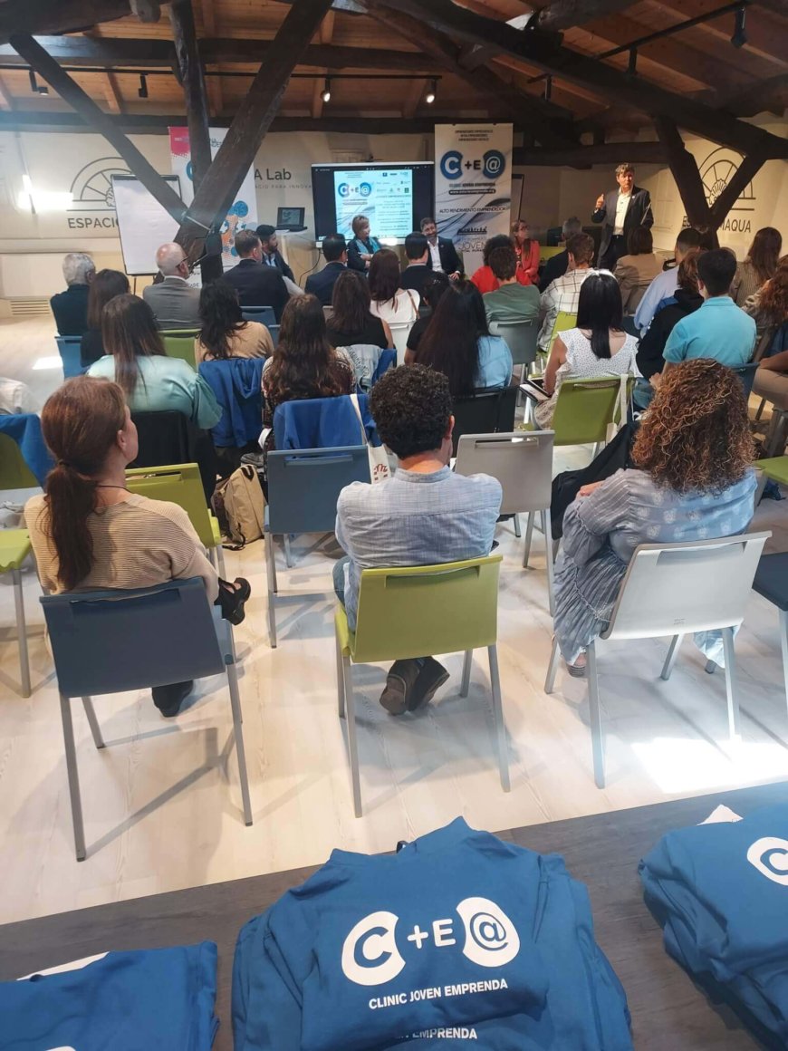 Sesión Inaugural del CLINIC Joven Emprenda 2025 Sesión Inaugural del CLINIC Joven Emprenda 2025
