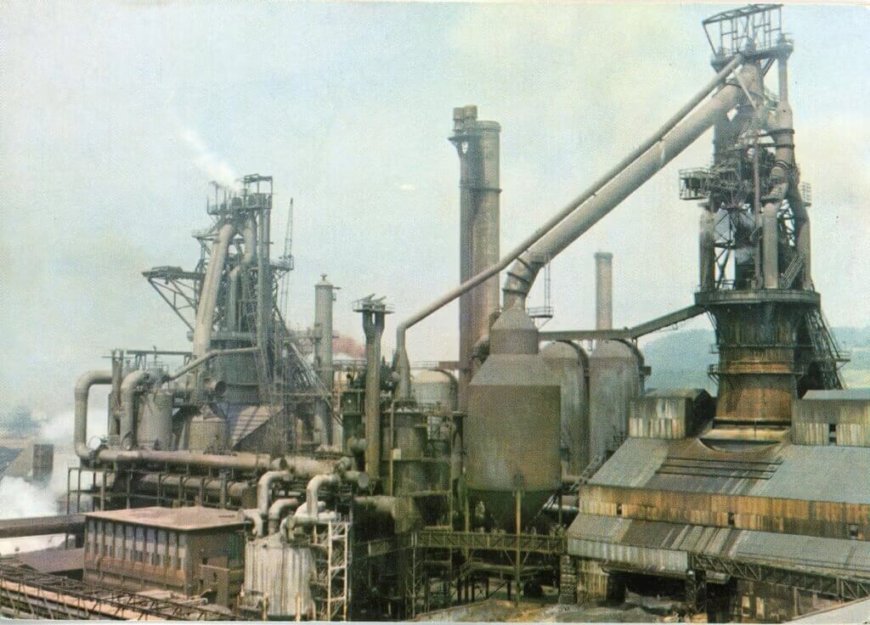 Bienal Climática. Diálogo. Ciudades industriales Bienal Climática. Diálogo. Ciudades industriales